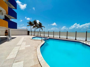 Apartamento em Prédio BEIRA MAR!